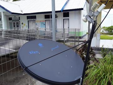 Solar panel dan antena 