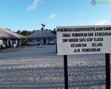 Sekolah Menengah Pertama di desa Eliasa.